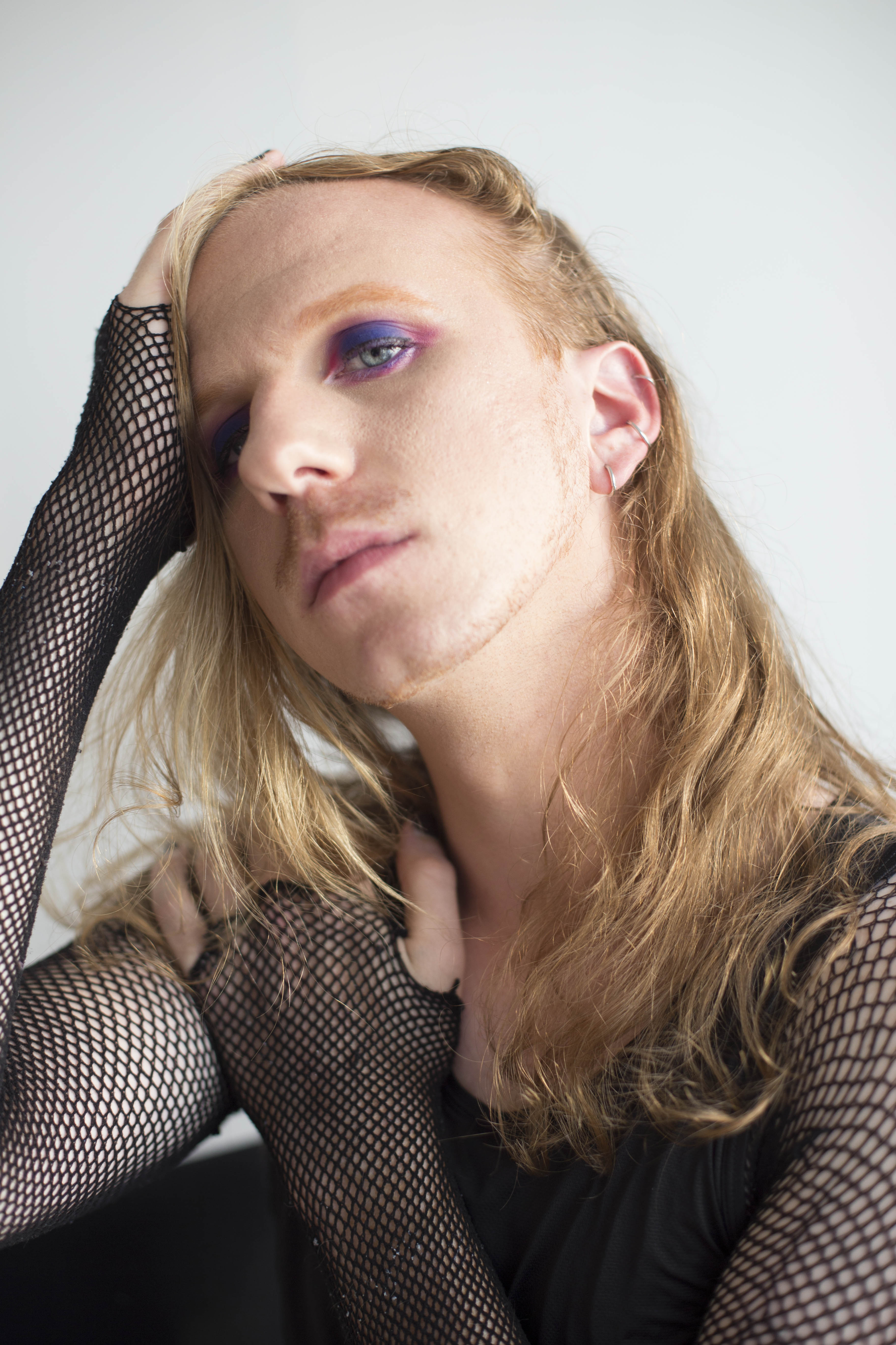 indoors-makeup-and-eyes