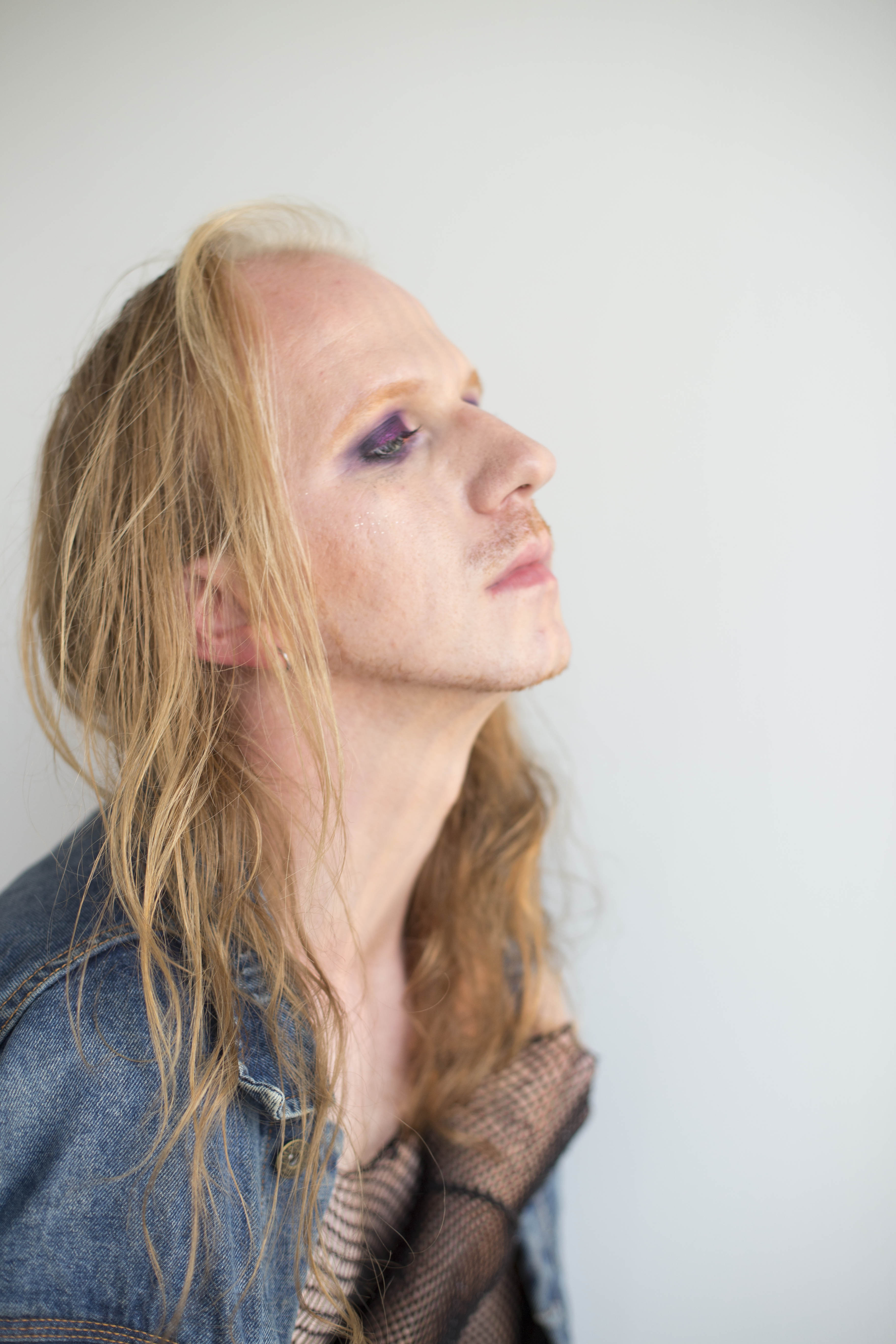 profile-in-blinds-lighting